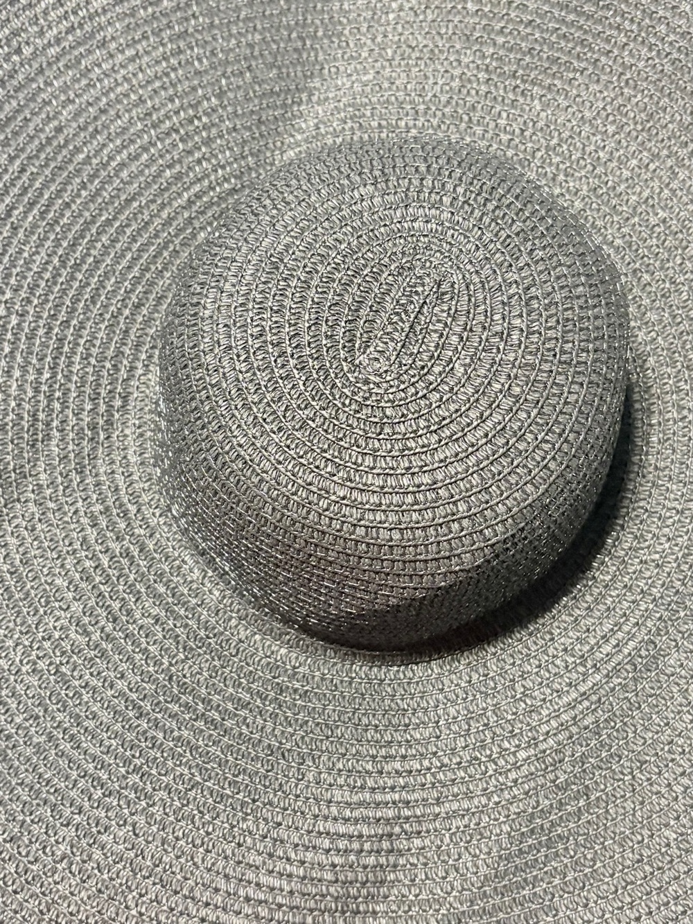 Women's Silver Wide-Brim Straw Sun Hat